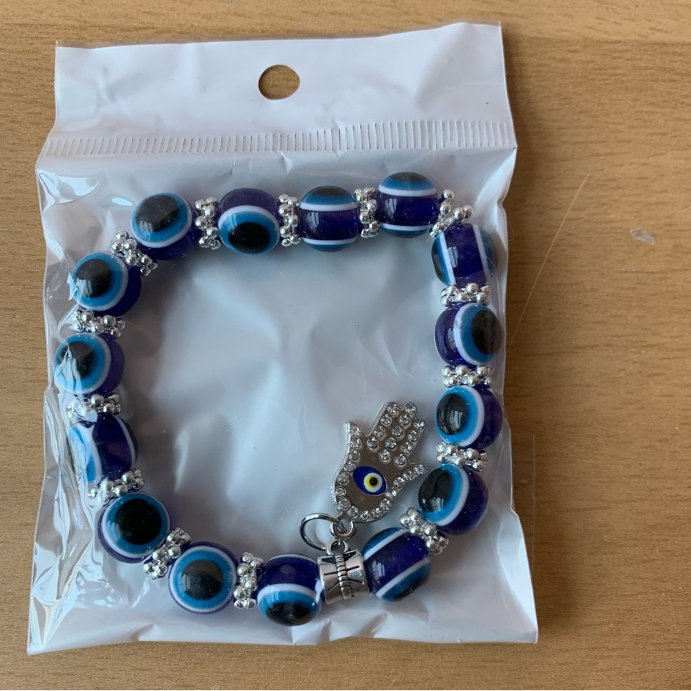 Brand New Blue Evil Eye Hamsa Beaded Bracelet